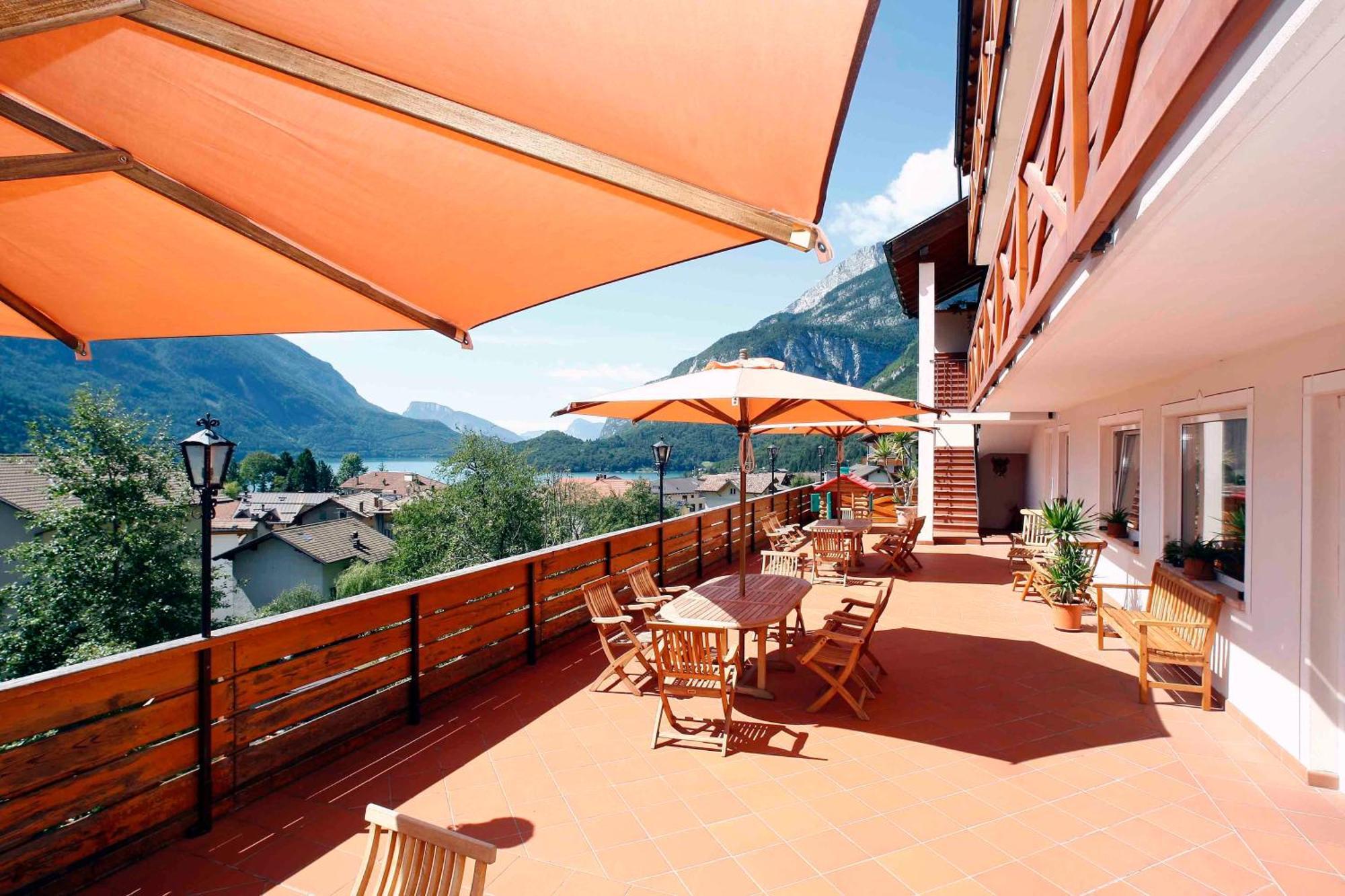 Hotel Garni Villanova Molveno Exterior foto